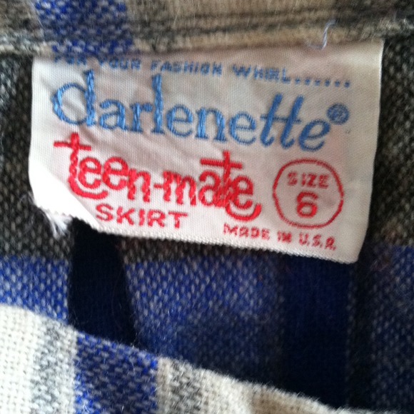 Vintage wool plaid, pleated skirt. - Picture 2 of 2