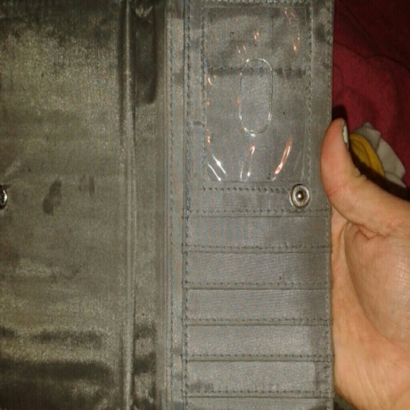 Wallet. - Picture 3 of 3