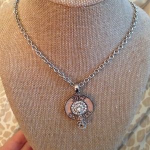 REDUCED ❤️ MUST SELL TODAY Juicy Couture Necklace!