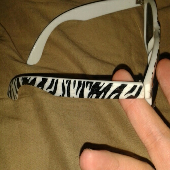 Sunglasses. - Picture 2 of 2