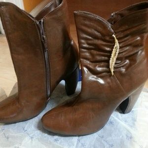 Manichi Mani brown leather boots