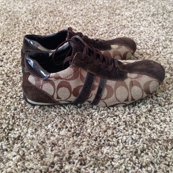 COACH SHOES