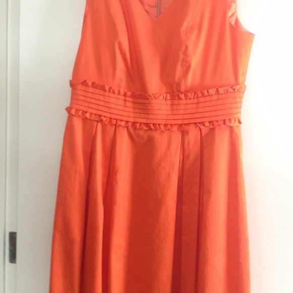 Dress, never worn, but I took the tags off - Picture 1 of 2