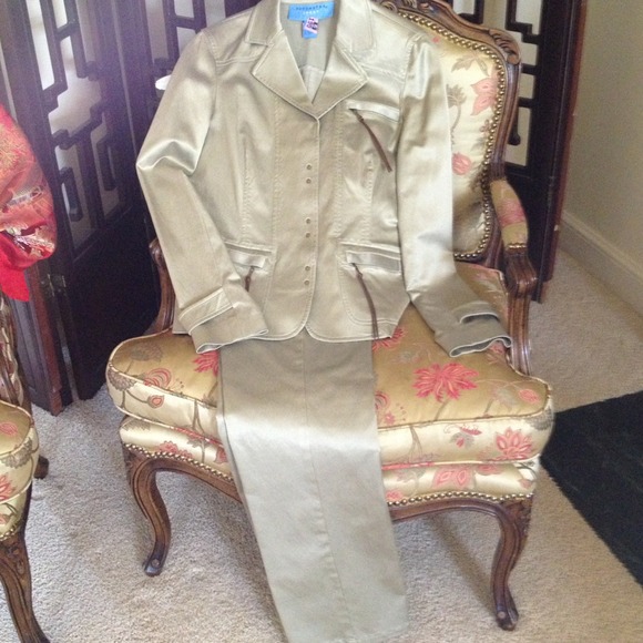 2 piece light green suit