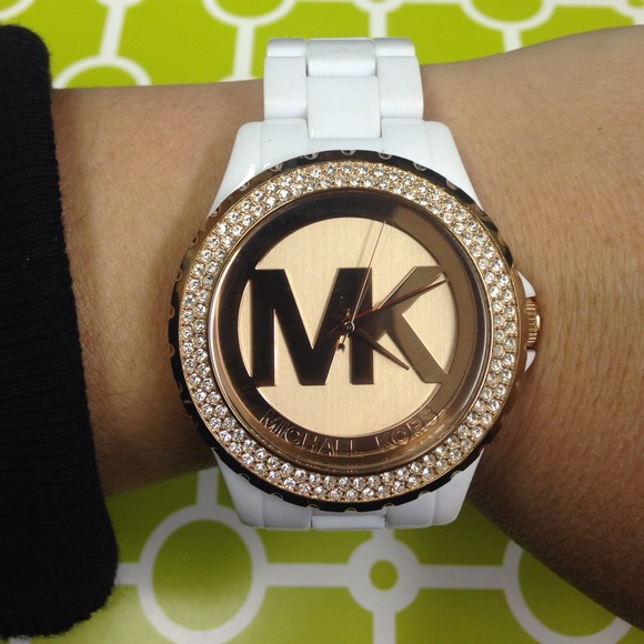 Michael kor authentic watch ride gold