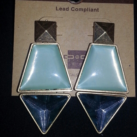 ✨✨✨SOLD✨✨✨ - Picture 3 of 4