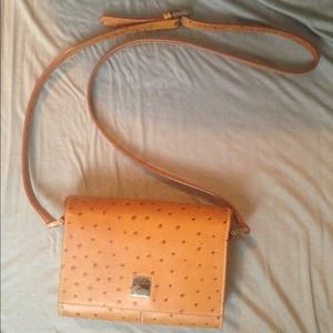 Tan ostrich leather Dooney & Bourke purse