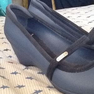 Size 9 blue wedge heel Crocs...barely used