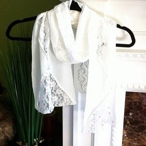 New Gorgeous Lace with Pink Pearl Accents