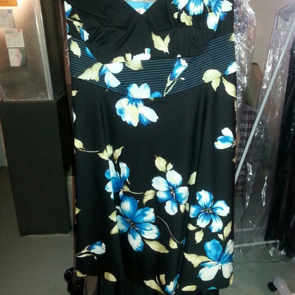 Donna ricco floral halter dress