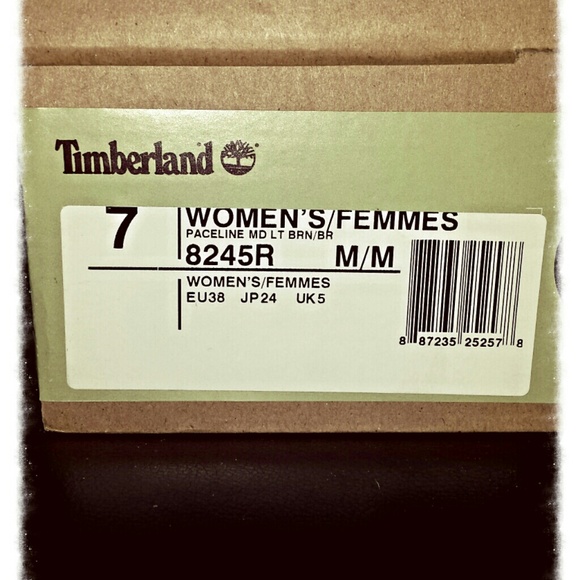 Women Baby blue accented Timberland boots in box! - Picture 2 of 4