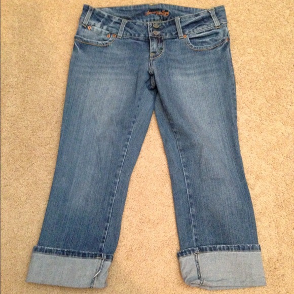 Blue jean capri's