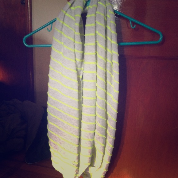 Gray/neon infinity scarf