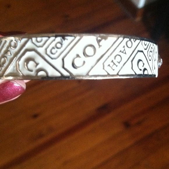 Coach braclet