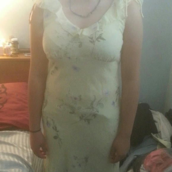 Dress - Picture 2 of 3