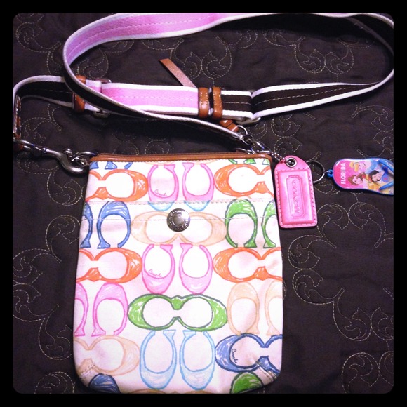 POPPY COACH PURSE 👛  AUTHENTIC CUTE LITTLE  BAG