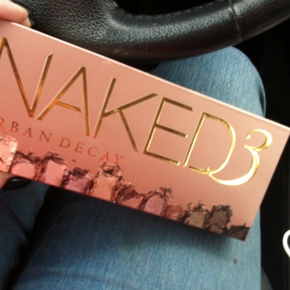 Urban Decay Naked 3