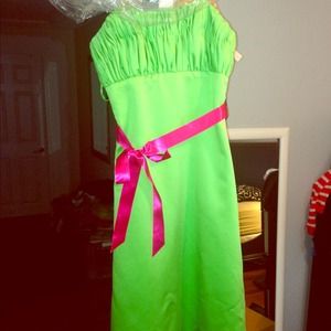 Size 8 knee length dress.