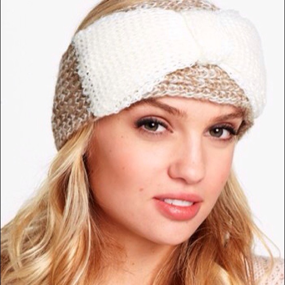 Betsey Johnson winter headband