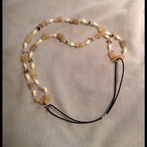 Sold Seashell and Gemstone Headband. - Picture 3 of 3