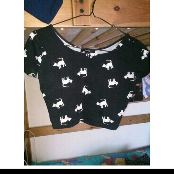 Forever 21 cat crop-top
