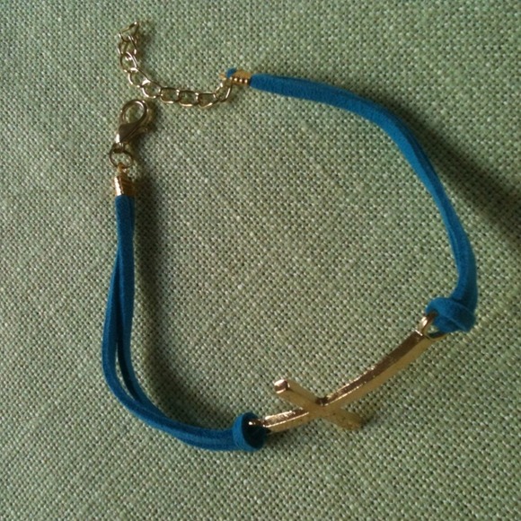 Blue leather and gold cross bracelet!! - Picture 2 of 2