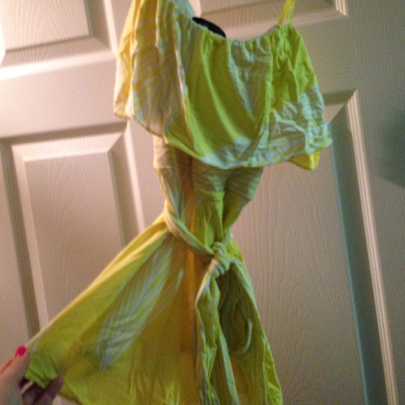 BCBG Yellow & White wrap around Tube Top