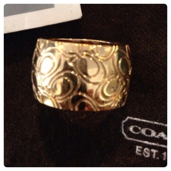Coach Signature Ring Authentic"