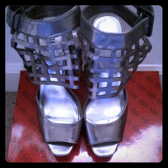 A grey gladiator- shoe