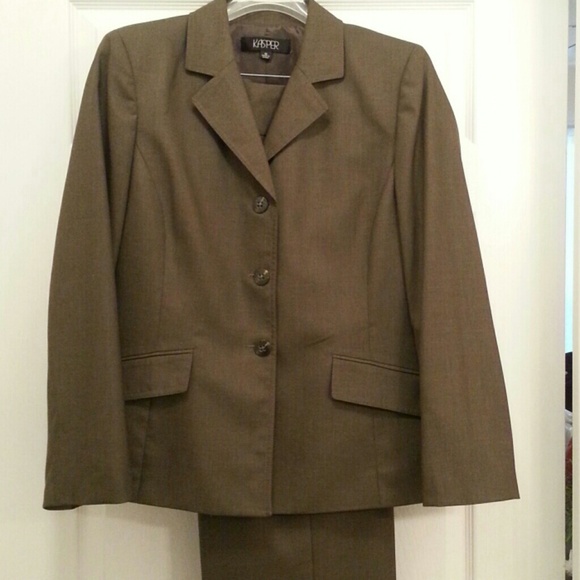 Women's Suit
