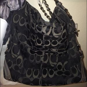 * Coach Signature Over the shoulder bag