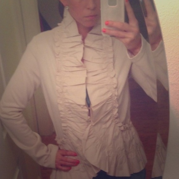 ‼️REDUCED‼️Cream high collar ruffle Jacket