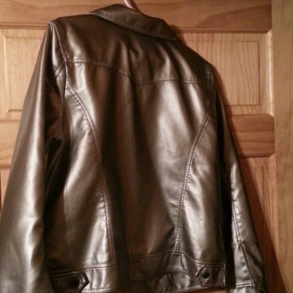 Jacket - Picture 3 of 3