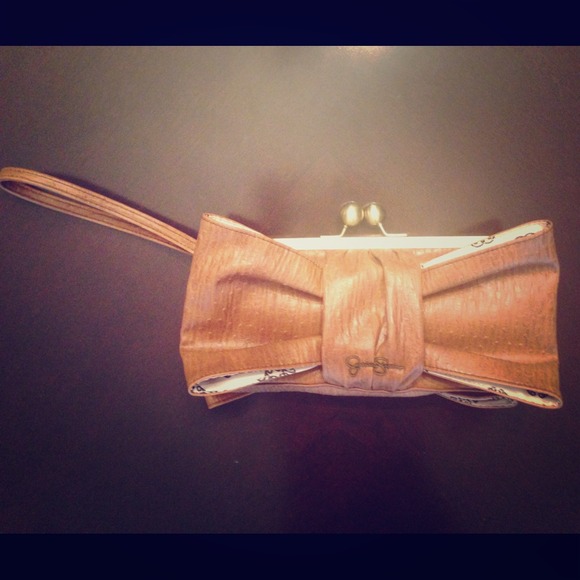 Jessica Simpson "Jenny bow" clutch 🚫SOLD🚫