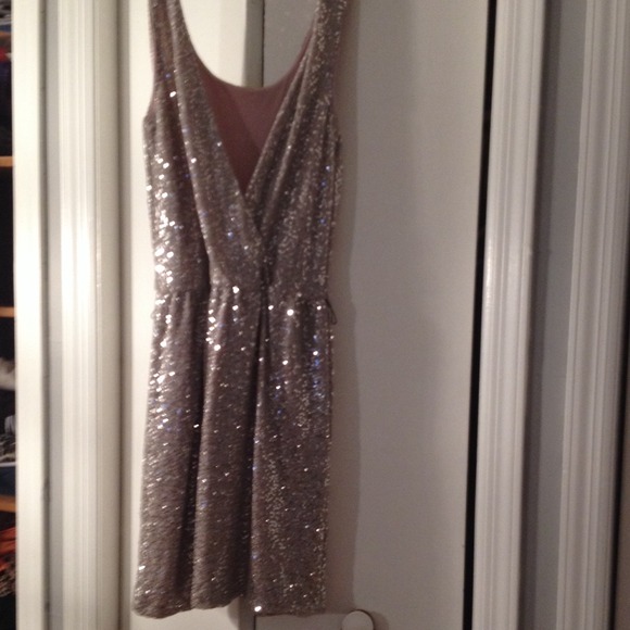Dress - Picture 2 of 2