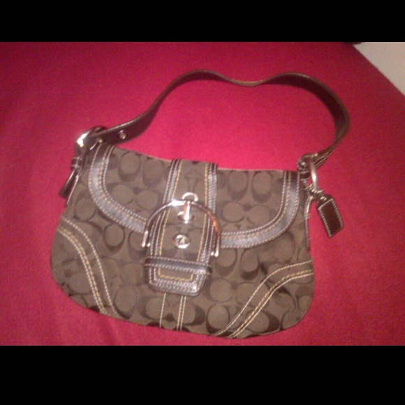 50 coach handbags coach bag from nellie s closet on poshmark 50 coach handbags coach bag from nellie s closet on poshmark