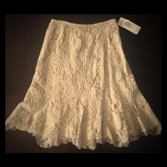 🚫Sold🚫Peter Nygard applique embroidery skirt