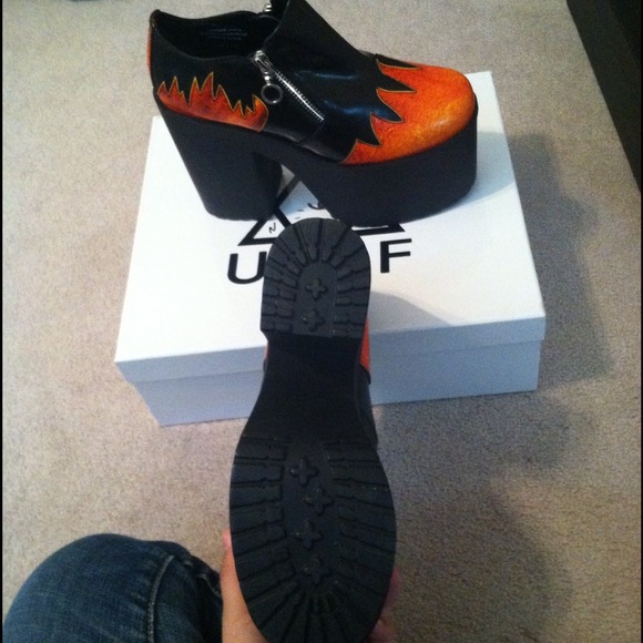 🚫SOLD🚫Unif Pyro Boot🔥 - Picture 4 of 4