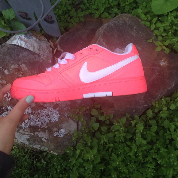 Nike shoes
