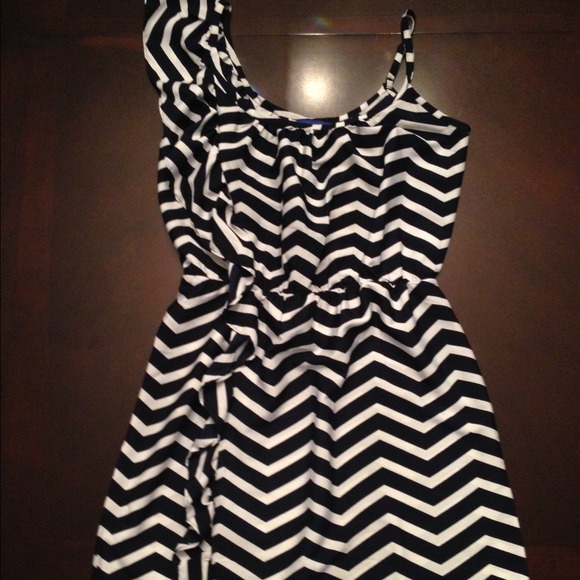 Envy me zig zag print short dress