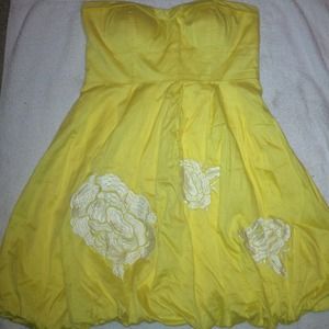Strapless yellow sundress