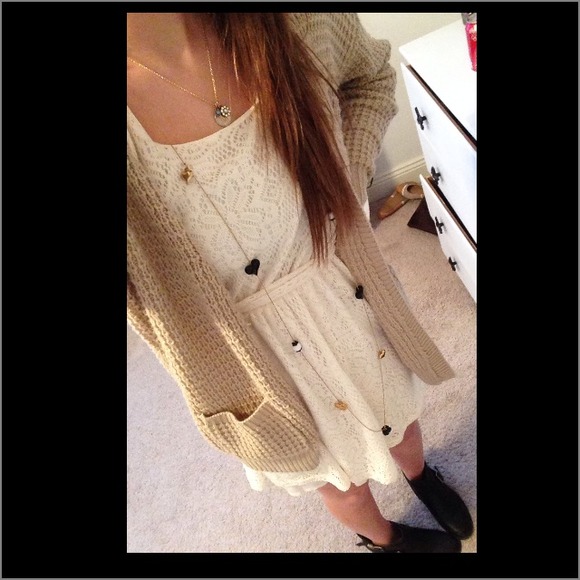 WHITE DRESS 💞 - Picture 2 of 4