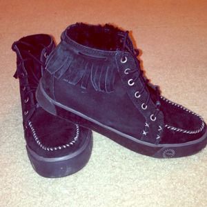 UGG sneakers barely worn