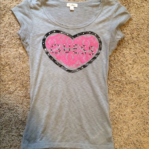 Cute Guess Shirt💕
