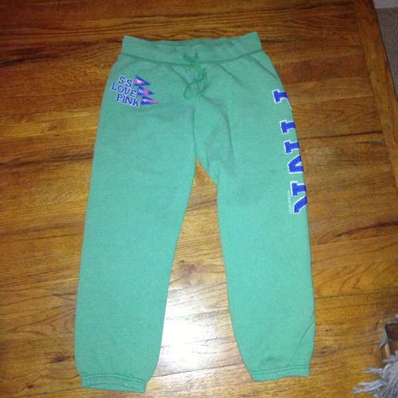 Victoria Pink sweatpants - Picture 1 of 3