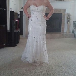 PROM DRESS