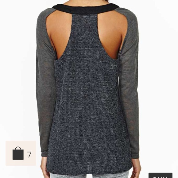 Perfect casual gray tee/knit - Picture 3 of 4