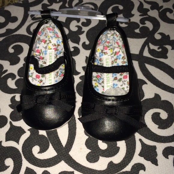 Super CUTE Infant Mary Janes