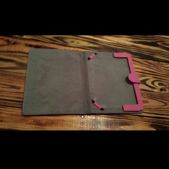 ** New pink I pad 2/3/4 case.