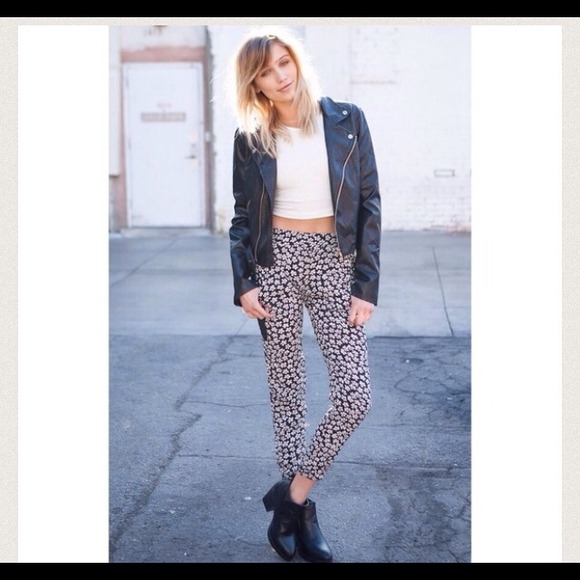 ❌SOLD❌Brandy Melville Susannah pants